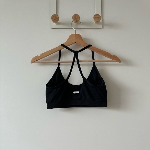 Fabletics black sports bra with intricate back - Picture 2 of 2